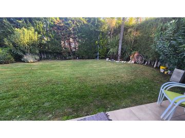 VENDO CHALET RESIDENCIAL EN BARRIO DALVIAN  CIUDAD CAPITAL  MENDOZA