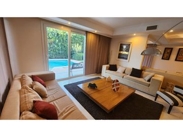 VENDO CHALET RESIDENCIAL EN BARRIO DALVIAN  CIUDAD CAPITAL  MENDOZA