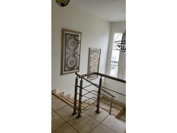 SE VENDE CASA EN PASEO DEL NORTE PH ALPES $225,000 AM