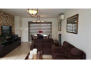 SE VENDE CASA EN PASEO DEL NORTE PH ALPES $225,000 AM