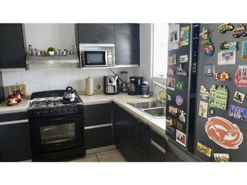 SE VENDE CASA EN PASEO DEL NORTE PH ALPES $225,000 AM