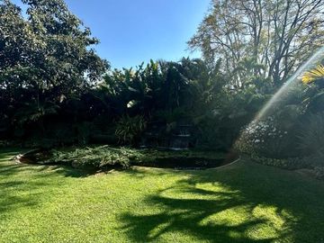 VENTA DE AMPLIA CASA EN RANCHO CORTES, CUERNAVACA, MORELOS