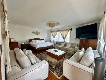VENTA DE AMPLIA CASA EN RANCHO CORTES, CUERNAVACA, MORELOS