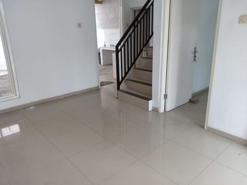 Jual Rumah Baru Gress 2 Lantai di Perumahan Green Semanggi Kota Surabaya