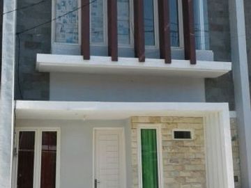 Jual Rumah Baru Gress 2 Lantai di Perumahan Green Semanggi Kota Surabaya