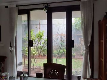 Rumah 5 Kamar tidur ada Taman di Maleo sektor 9. 2767-WM 0811111----