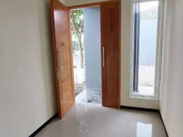 DIJUAL RUMAH BARU 2 LANTAI KAMAR 3 SULFAT PANDANWANGI KOTA MALANG