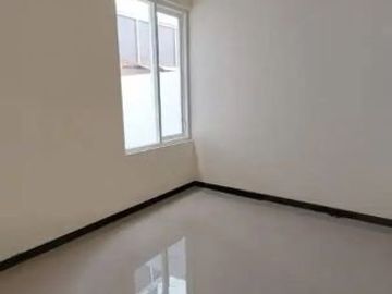 DIJUAL RUMAH BARU 2 LANTAI KAMAR 3 SULFAT PANDANWANGI KOTA MALANG