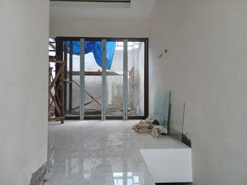 RUMAH SULTAN HANYA DI PAKIS AKSES MUDAH MENUJU EXIT TOL