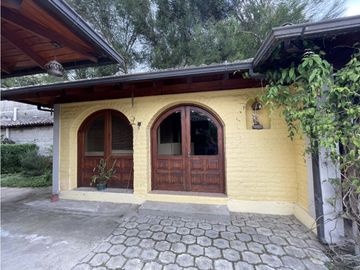 VENTA OPORTUNIDAD CASA CUMBAYA COLEGIO MENOR VIA PILLAGUA URB PRIVADA
