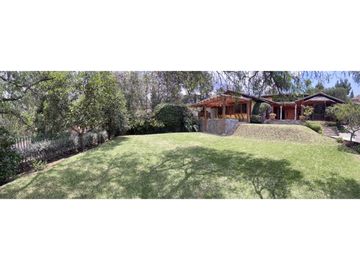 VENTA OPORTUNIDAD CASA CUMBAYA COLEGIO MENOR VIA PILLAGUA URB PRIVADA