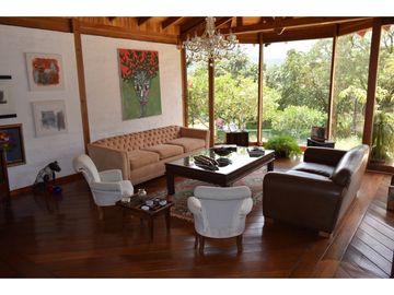 VENTA OPORTUNIDAD CASA CUMBAYA COLEGIO MENOR VIA PILLAGUA URB PRIVADA
