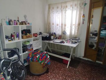Casa tipo PH 4 Ambientes con cochera