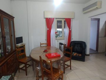Casa tipo PH 4 Ambientes con cochera