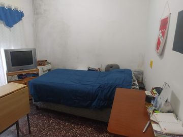 Casa tipo PH 4 Ambientes con cochera