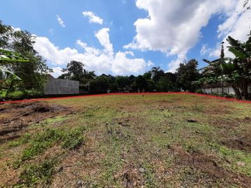 Rumah Modern Cantik dekat Pasar Gentan