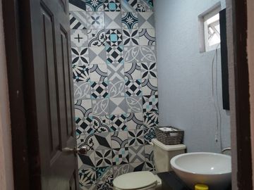 Venta de Casas en Los Candiles, 3 Recamaras, 2.5 Baños, Alberca, 206 m2