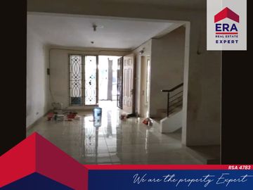 Dijual Rumah Dalam Cluster Lokasi Strategis @Royal Residence