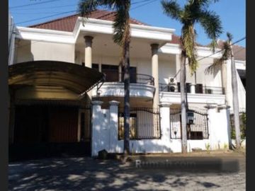 Rumah elegan furnish di manyar Rejo Surabaya