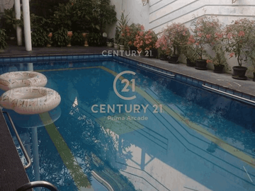 Dijual Rumah Asri Dan Nyaman Ada Swimming Pool Di Permata Hijau