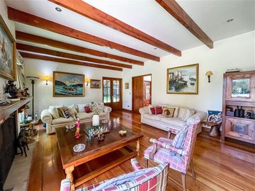 Casa en venta de 5 dorm. en Las Condes