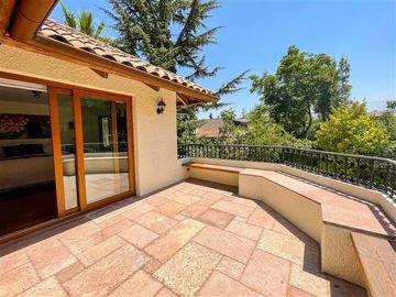 Casa en venta de 5 dorm. en Las Condes