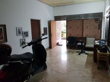 Dijual Rumah Tua (1 Lantai Siap Huni)Di Casanggiri Kebayoran Baru,Jakarta Selatan