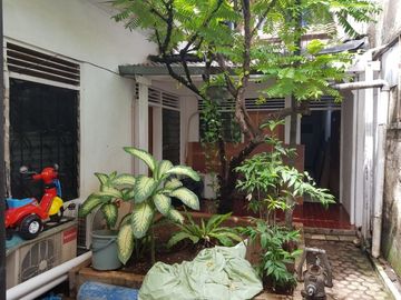 Dijual Rumah Tua (1 Lantai Siap Huni)Di Casanggiri Kebayoran Baru,Jakarta Selatan