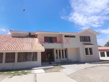 ❗❗   EXCLUSIVIDAD, AMPLITUD Y PROYECCIÓN ❗❗

UBICADA EN LA EXCLUSIVA Y CODICIADA ZONA DE SAN EDUARDO , ESTA PROPIEDAD DE 5.133,32 M² ES UNA VERDADER