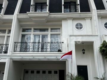 Dijual Rumah Full Furnish dan Full Interior Medja Residence, Puri Kembangan Jakbar
