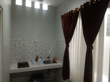 DIJUAL RUMAH KOST DI KAWASAN RAMAI DEKAT KAMPUS TERNAMA JOGJA