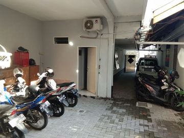 DIJUAL RUMAH KOST DI KAWASAN RAMAI DEKAT KAMPUS TERNAMA JOGJA