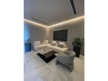 Disfruta de un lugar distinto a pasos de Av Balboa (MM)