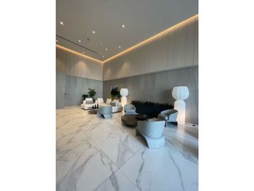 Disfruta de un lugar distinto a pasos de Av Balboa (MM)