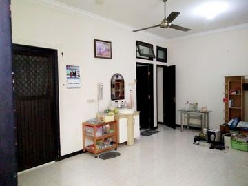 Dijual Rumah Bangunan 2 Lantai Di Darmo Satelit Utara, Surabaya