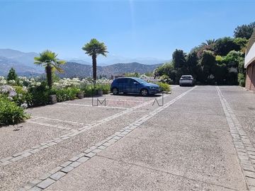 Departamento en venta de 4 dorm. en Lo Barnechea