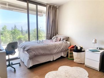 Departamento en venta de 4 dorm. en Lo Barnechea