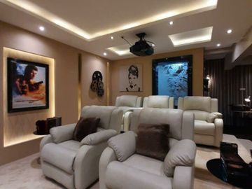 DIJUAL RUMAH SUPER LUXURIOUS at JL TANJUNG, MENTENG (dgn ROOFTOP)