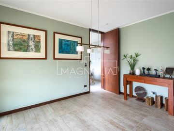 Casa en venta de 4 dorm. en Lo Barnechea