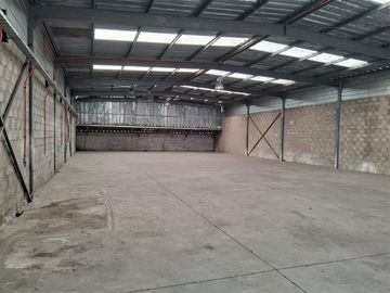 ARRIENDO BODEGA 600M2 CENTRO LOGÍSTICO EL BOSQUE/RUTA 5