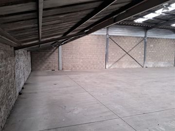 ARRIENDO BODEGA 600M2 CENTRO LOGÍSTICO EL BOSQUE/RUTA 5