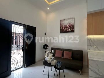 Rumah Modern Cakep Furnished Siap Huni Colomadu