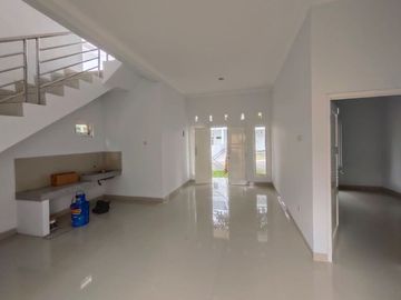 Rumah Palagan Dalam Perumahan Baru