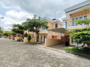 Rumah Palagan Dalam Perumahan Baru
