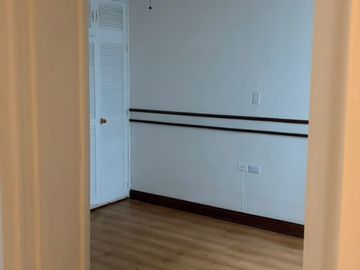 casa en venta en la castellana. Cod V215986