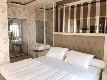 Tanglin Apartemen View pool dan kota