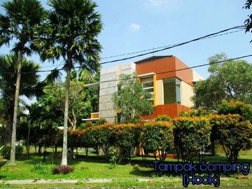 Di Sewakan Rumah Besar Siap Huni 4 Kamar Posisi HOEK di Antapani Bandung