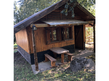 EN VENTA COMPLEJO TURSTICO EN EL BOLSÓN ET-44