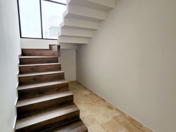 CASA en VENTA acabados residenciales en el fraccionamiento LOMAS DEL SOL