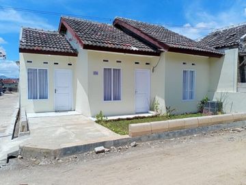 PERUMAHAN LOKASI IDEAL PINGGIR JALAN RAYA, CUMA 100 JT-AN